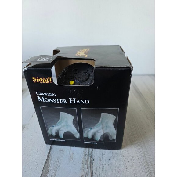 Crawling monster hand Halloween animated prop sound haunted house severed hand - Picture 4 of 7